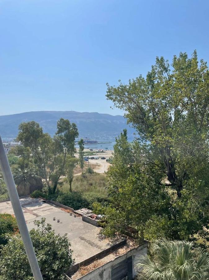 VlorëRivieraアパートメント エクステリア 写真